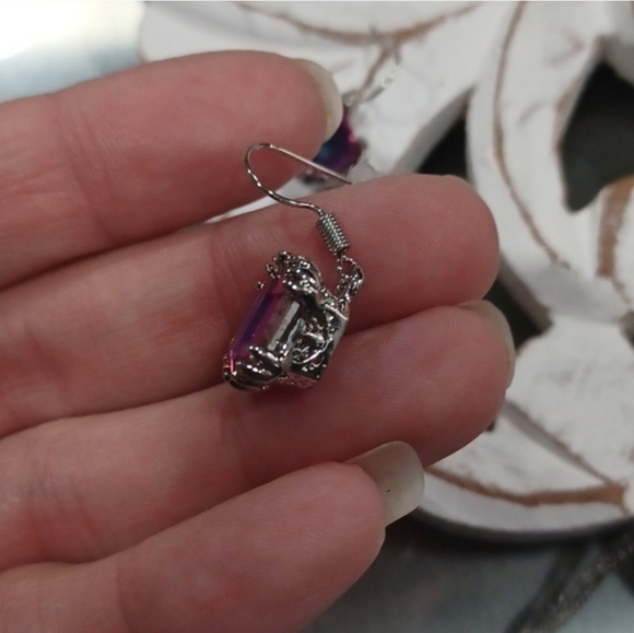 NWT Pink Iridescent Silver Tone Women's Drop Earrings - Picture 8 of 16